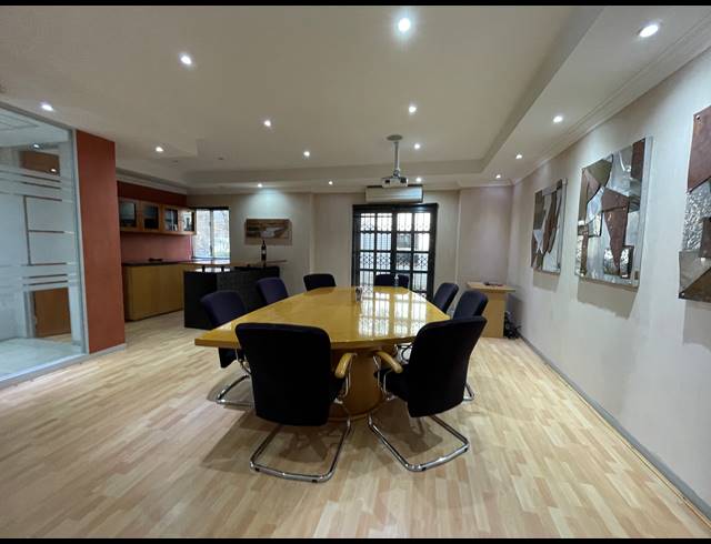 514M² OFFICE FOR SALE IN LYME PARK